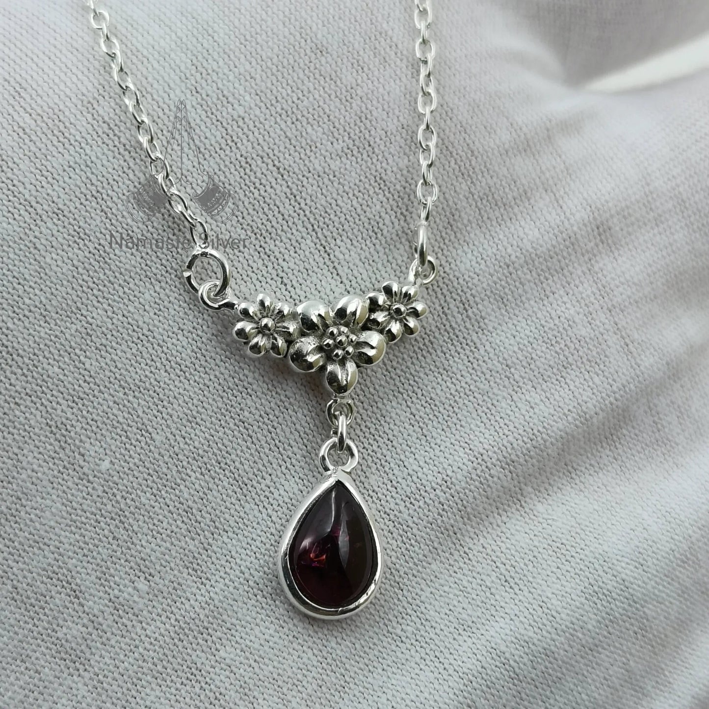 Natural Garnet Necklace, 925 Sterling Silver Floral Pendant, January Birthstone Jewelry, Garnet Gemstone Necklace, Handmade Gift for Her