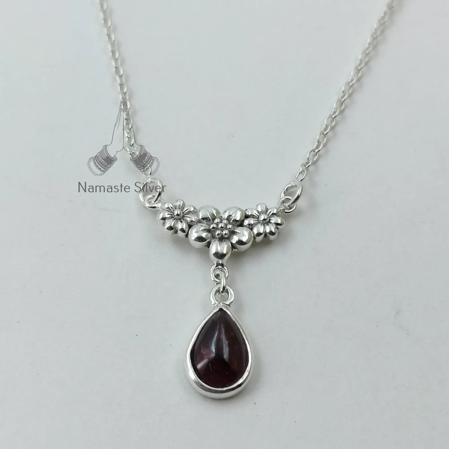 Natural Garnet Necklace, 925 Sterling Silver Floral Pendant, January Birthstone Jewelry, Garnet Gemstone Necklace, Handmade Gift for Her