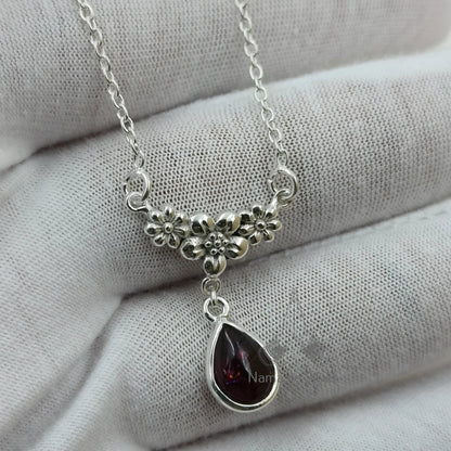 Natural Garnet Necklace, 925 Sterling Silver Floral Pendant, January Birthstone Jewelry, Garnet Gemstone Necklace, Handmade Gift for Her