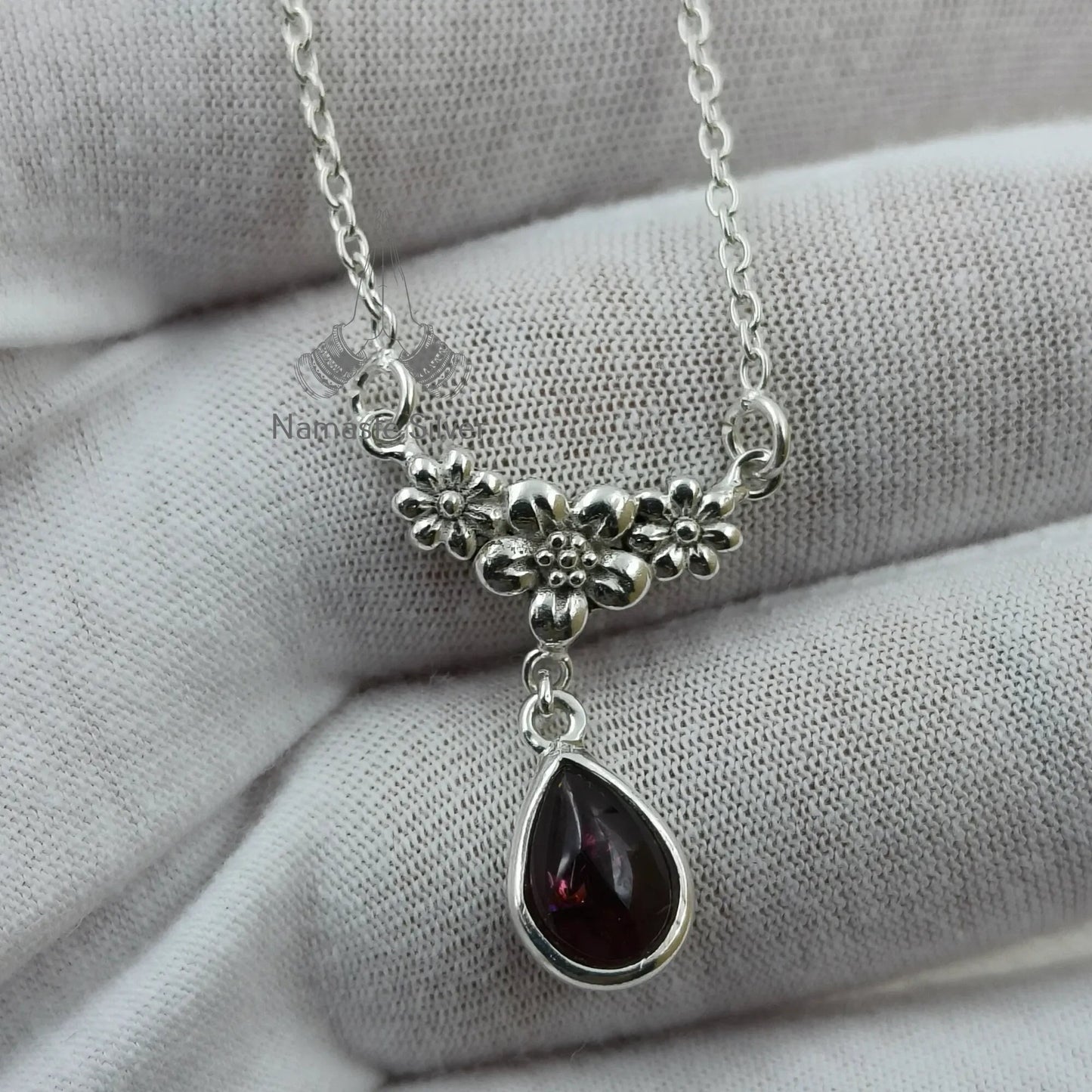 Natural Garnet Necklace, 925 Sterling Silver Floral Pendant, January Birthstone Jewelry, Garnet Gemstone Necklace, Handmade Gift for Her