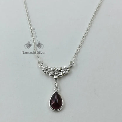 Natural Garnet Necklace, 925 Sterling Silver Floral Pendant, January Birthstone Jewelry, Garnet Gemstone Necklace, Handmade Gift for Her