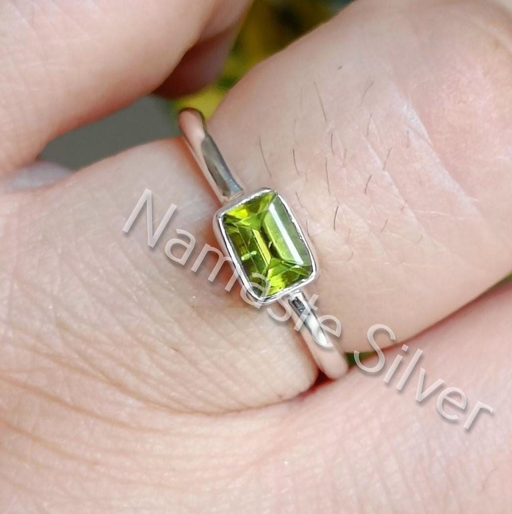 Peridot Ring, 925 Sterling Silver Dainty Promise Ring, Gift for her, Natural Peridot Octagon Gemstone Handmade Jewelry, August Birthstone