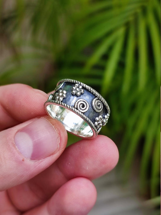 Floral Sterling Silver Ring Band, Unique Spiral Thumb Ring for Women, Handmade Flower Wedding Band, Statement Promise Jewelry, Gift for Her
