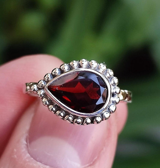 Natural Garnet Pear shape Ring, 925 Sterling Silver Handmade Promise Ring, Garnet Gemstone Boho Jewelry, January Birthstone, Gift for her