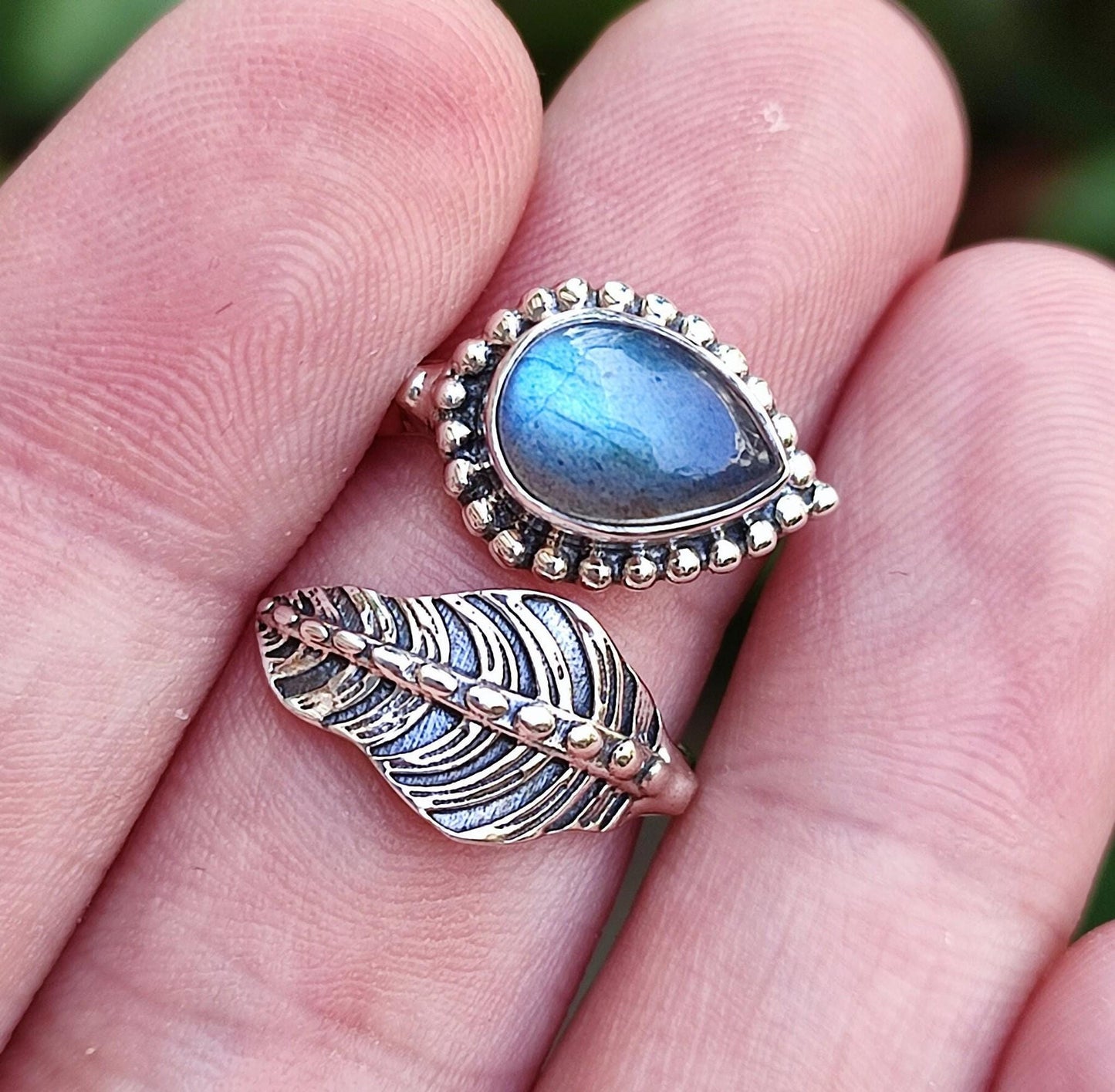Natural Labradorite Ring, Labradorite Silver Ring, Labradorite Ring, Labradorite Statement Pearshape Ring, Labradorite Adjustable Leaf Ring